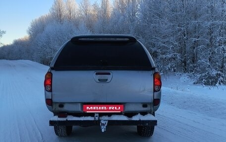 Mitsubishi L200 IV рестайлинг, 2008 год, 800 000 рублей, 4 фотография