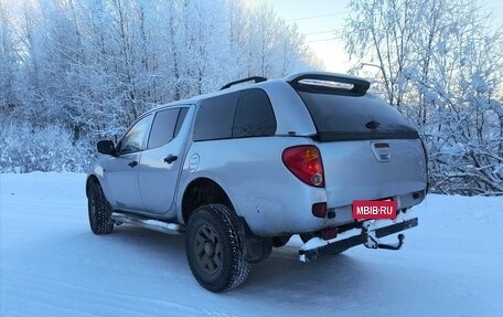 Mitsubishi L200 IV рестайлинг, 2008 год, 800 000 рублей, 3 фотография