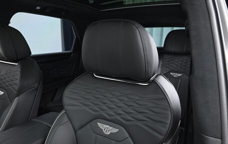 Bentley Bentayga I, 2025 год, 25 000 000 рублей, 26 фотография