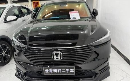 Honda Vezel, 2024 год, 1 980 000 рублей, 2 фотография