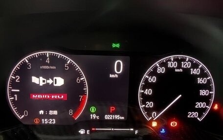 Honda Vezel, 2024 год, 1 980 000 рублей, 12 фотография