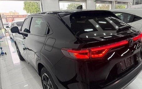 Honda Vezel, 2024 год, 1 980 000 рублей, 16 фотография