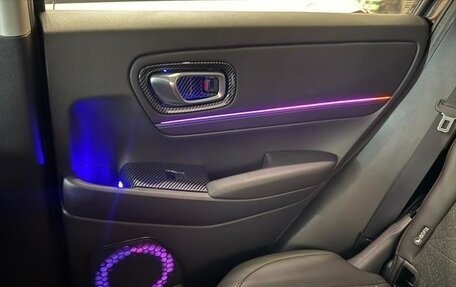 Honda Vezel, 2024 год, 1 980 000 рублей, 18 фотография