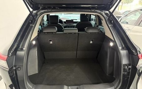 Honda Vezel, 2024 год, 1 980 000 рублей, 21 фотография