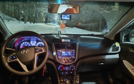 Hyundai Solaris II рестайлинг, 2015 год, 830 000 рублей, 8 фотография