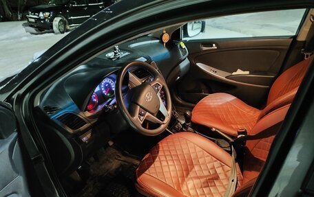 Hyundai Solaris II рестайлинг, 2015 год, 830 000 рублей, 7 фотография