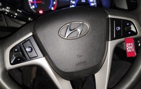 Hyundai Solaris II рестайлинг, 2015 год, 830 000 рублей, 9 фотография