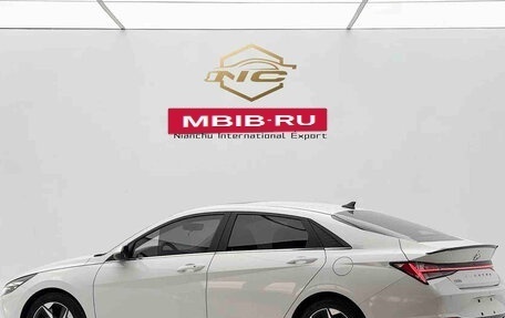 Hyundai Elantra, 2022 год, 1 630 000 рублей, 6 фотография