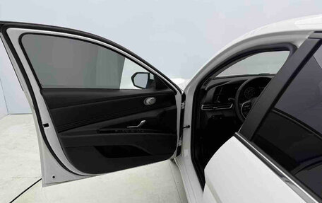 Hyundai Elantra, 2022 год, 1 630 000 рублей, 10 фотография