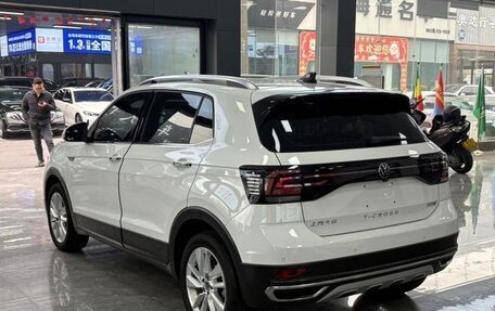 Volkswagen T-Cross I, 2022 год, 1 400 000 рублей, 4 фотография