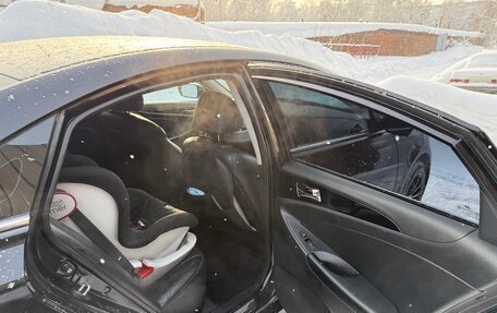 Hyundai Sonata VI, 2009 год, 950 000 рублей, 13 фотография