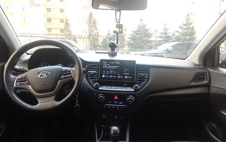 Hyundai Solaris II рестайлинг, 2020 год, 1 450 000 рублей, 8 фотография