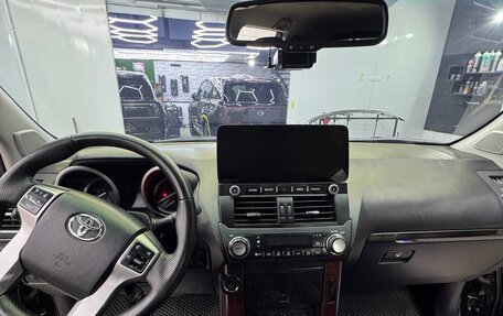 Toyota Land Cruiser Prado 150 рестайлинг 2, 2014 год, 3 900 000 рублей, 7 фотография