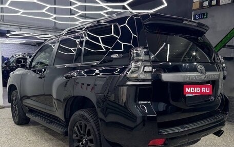 Toyota Land Cruiser Prado 150 рестайлинг 2, 2014 год, 3 900 000 рублей, 6 фотография