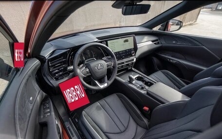 Lexus RX IV рестайлинг, 2023 год, 12 500 000 рублей, 18 фотография