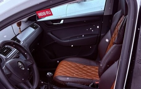 Skoda Rapid I, 2017 год, 1 200 000 рублей, 4 фотография