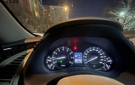 Nissan Patrol, 2011 год, 2 500 000 рублей, 12 фотография