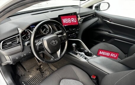 Toyota Camry, 2021 год, 2 850 000 рублей, 7 фотография