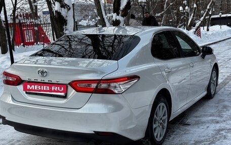 Toyota Camry, 2021 год, 2 850 000 рублей, 5 фотография