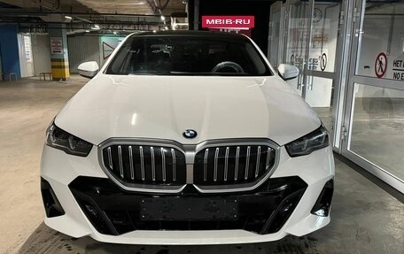 BMW 5 серия, 2023 год, 9 000 000 рублей, 6 фотография