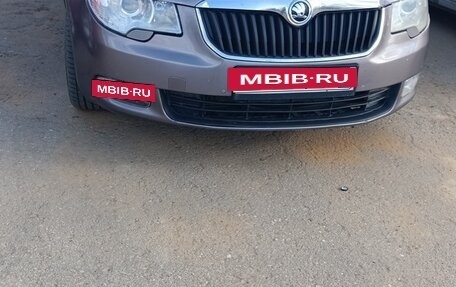 Skoda Superb III рестайлинг, 2011 год, 915 000 рублей, 2 фотография