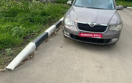 Skoda Superb III рестайлинг, 2011 год, 915 000 рублей, 6 фотография