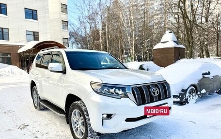 Toyota Land Cruiser Prado 150 рестайлинг 2, 2017 год, 4 500 000 рублей, 7 фотография