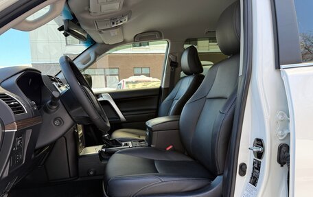 Toyota Land Cruiser Prado 150 рестайлинг 2, 2017 год, 4 500 000 рублей, 9 фотография