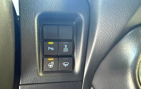 Toyota Land Cruiser Prado 150 рестайлинг 2, 2017 год, 4 500 000 рублей, 13 фотография