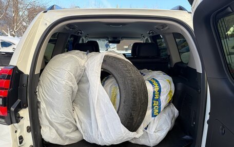 Toyota Land Cruiser Prado 150 рестайлинг 2, 2017 год, 4 500 000 рублей, 23 фотография