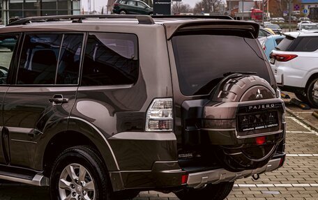 Mitsubishi Pajero IV, 2014 год, 2 145 000 рублей, 10 фотография