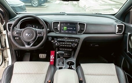 KIA Sportage IV рестайлинг, 2018 год, 1 855 000 рублей, 16 фотография