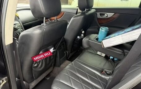 Infiniti QX70, 2013 год, 2 122 000 рублей, 11 фотография