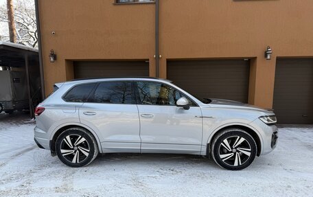 Volkswagen Touareg III, 2019 год, 4 500 000 рублей, 3 фотография