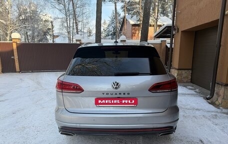 Volkswagen Touareg III, 2019 год, 4 500 000 рублей, 5 фотография