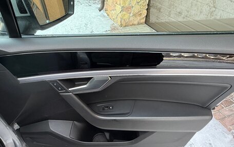 Volkswagen Touareg III, 2019 год, 4 500 000 рублей, 20 фотография