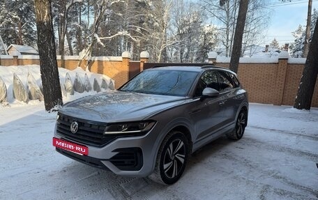 Volkswagen Touareg III, 2019 год, 4 500 000 рублей, 8 фотография