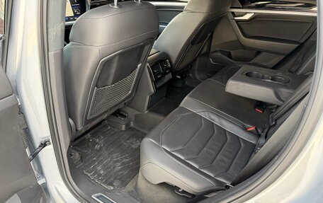 Volkswagen Touareg III, 2019 год, 4 500 000 рублей, 22 фотография