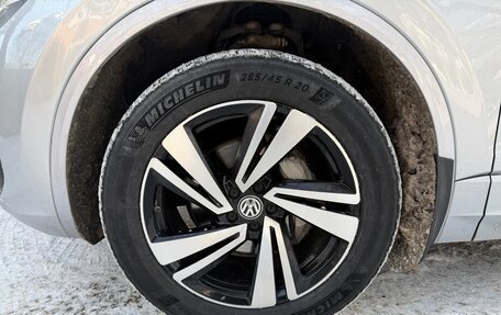 Volkswagen Touareg III, 2019 год, 4 500 000 рублей, 28 фотография