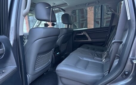 Toyota Land Cruiser 200, 2008 год, 2 400 000 рублей, 23 фотография