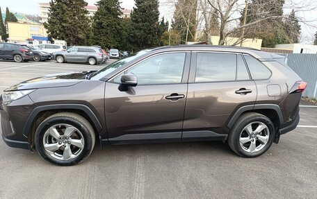 Toyota RAV4, 2021 год, 2 950 000 рублей, 7 фотография