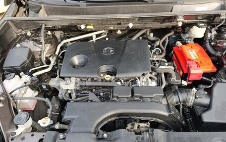 Toyota RAV4, 2021 год, 2 950 000 рублей, 12 фотография