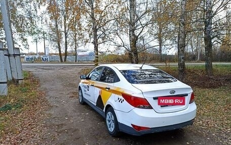 Hyundai Solaris II рестайлинг, 2016 год, 450 000 рублей, 4 фотография