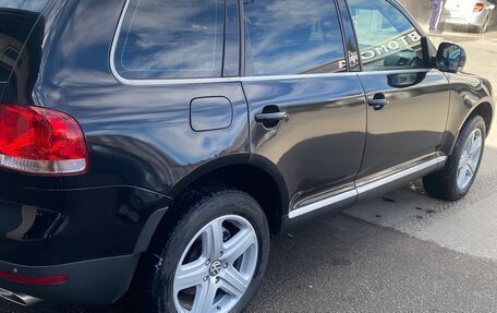 Volkswagen Touareg III, 2006 год, 900 000 рублей, 3 фотография