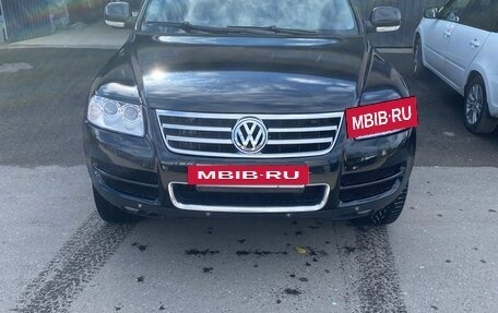 Volkswagen Touareg III, 2006 год, 900 000 рублей, 2 фотография