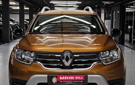 Renault Duster, 2022 год, 1 850 000 рублей, 2 фотография