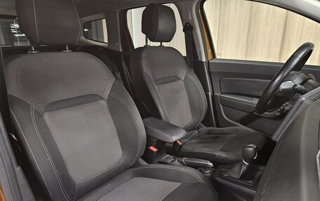 Renault Duster, 2022 год, 1 850 000 рублей, 10 фотография