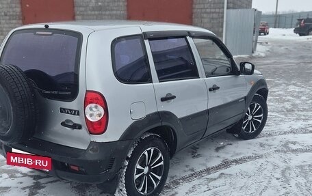 Chevrolet Niva I рестайлинг, 2010 год, 475 000 рублей, 7 фотография