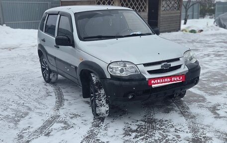 Chevrolet Niva I рестайлинг, 2010 год, 475 000 рублей, 4 фотография
