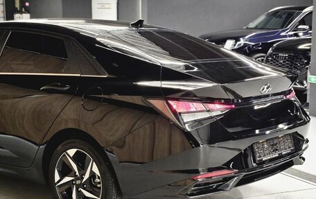 Hyundai Elantra, 2022 год, 1 999 000 рублей, 8 фотография